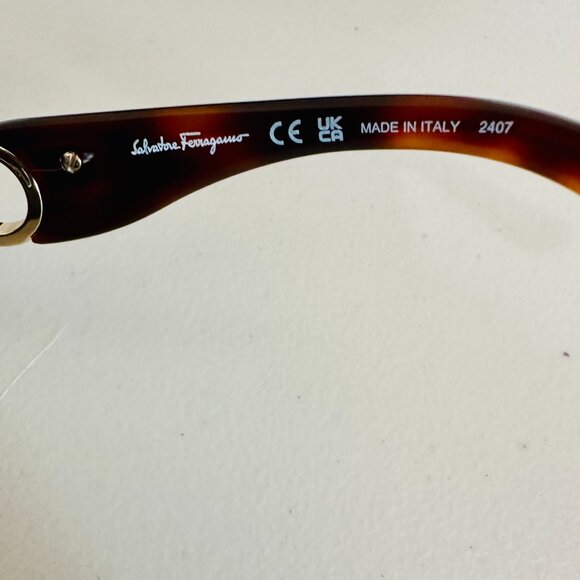 NEW SALVATORE FERRAGAMO ROUND TORTOISE SUNGLASSES SF 727S 214 53-20-135